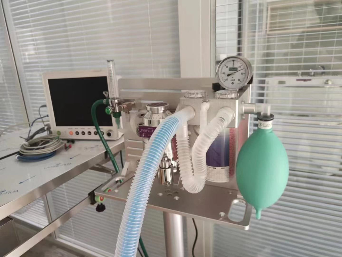 SV-1300 Moveable Veterinary Anesthesia Machine for Vet Clinics, CT and MRI Room Compatible